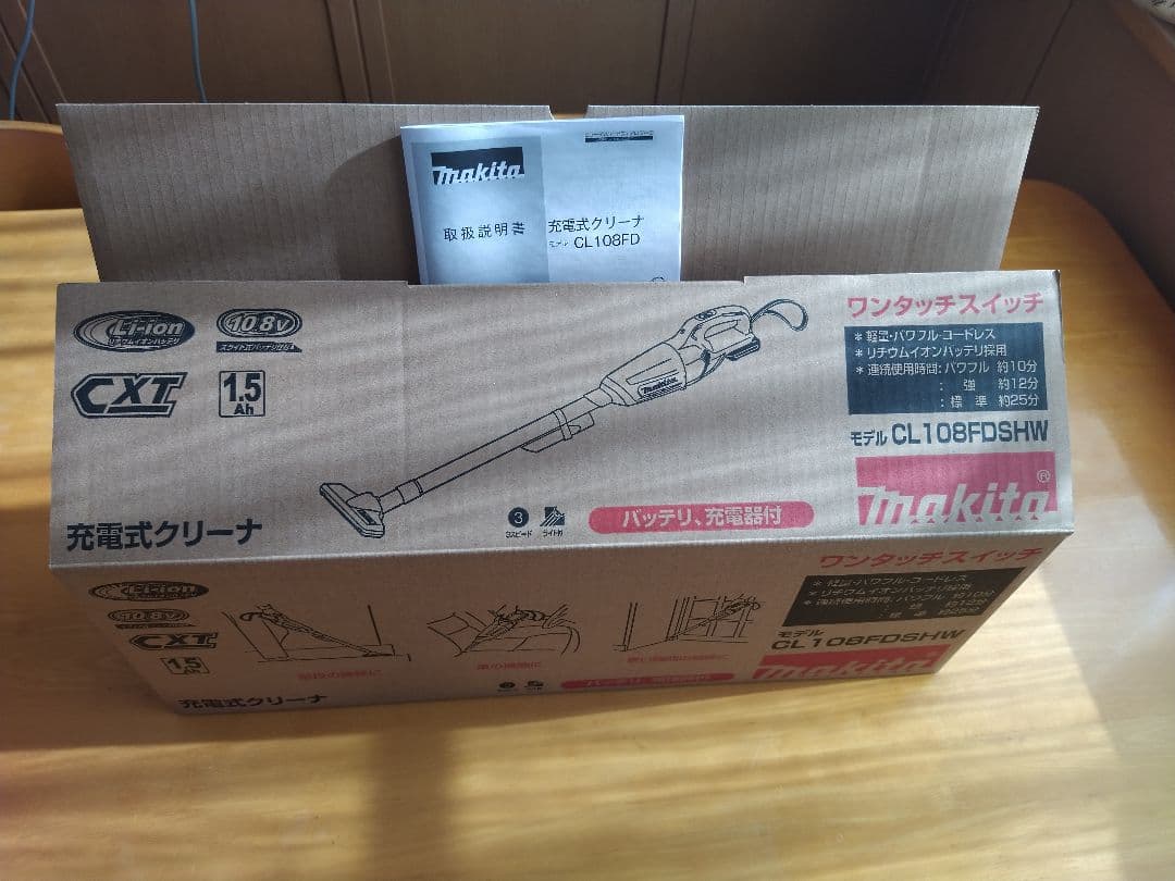 新品makitaマキタ コードレス掃除機CL108FD充電器バッテリー付ライト付