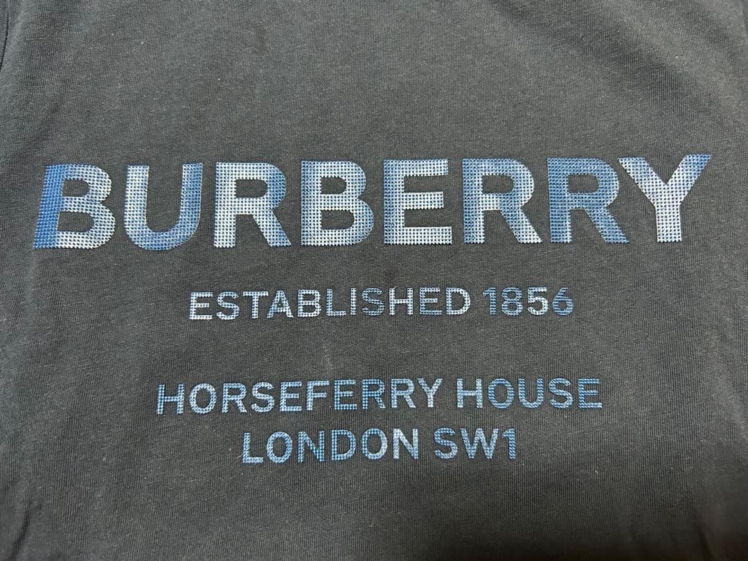 バーバリー★ロゴTシャツ8Y