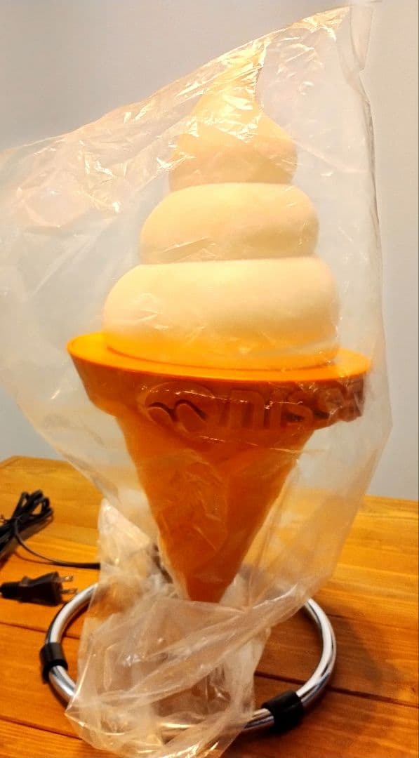 【早いもの勝ち】新品未使用★NISSEI ソフトクリーム型ランプ　ニッセイ
