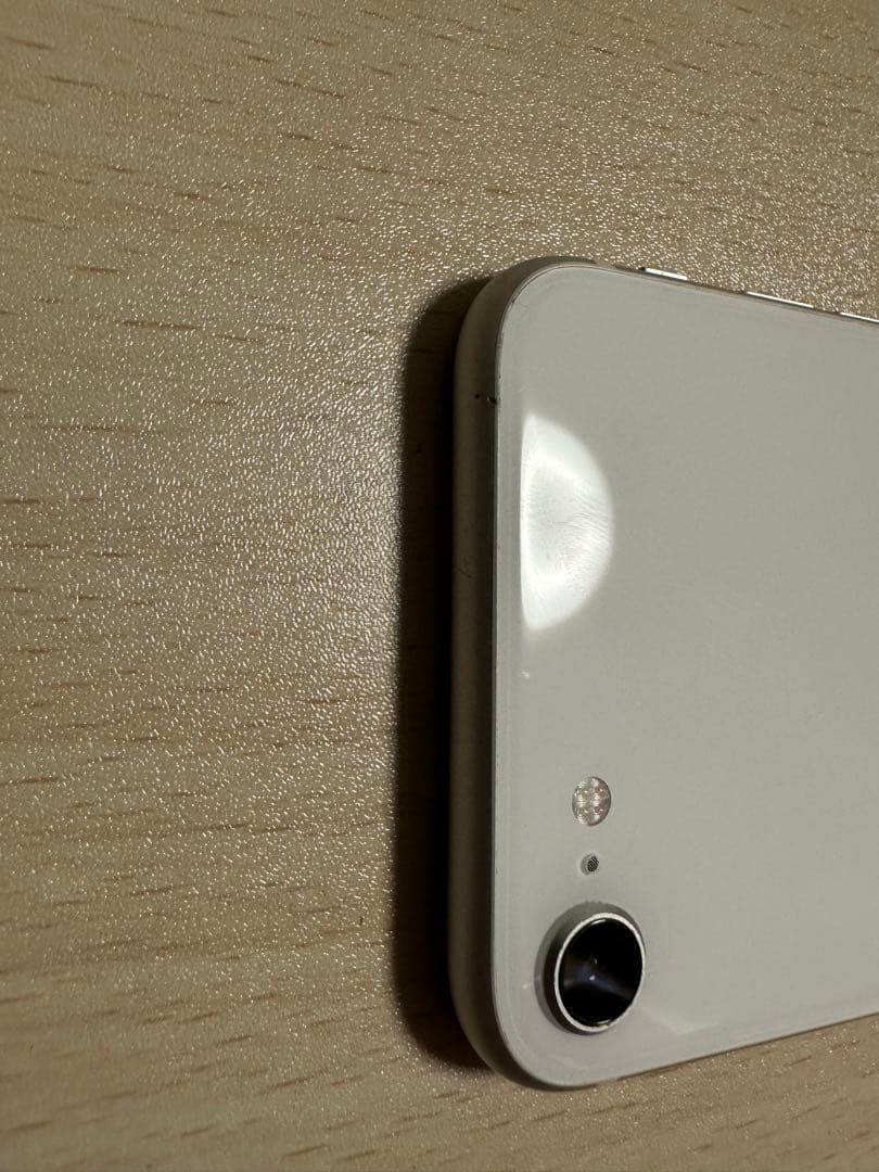 SIMフリー iPhone SE 第2世代 ホワイト128GB SE2 74%