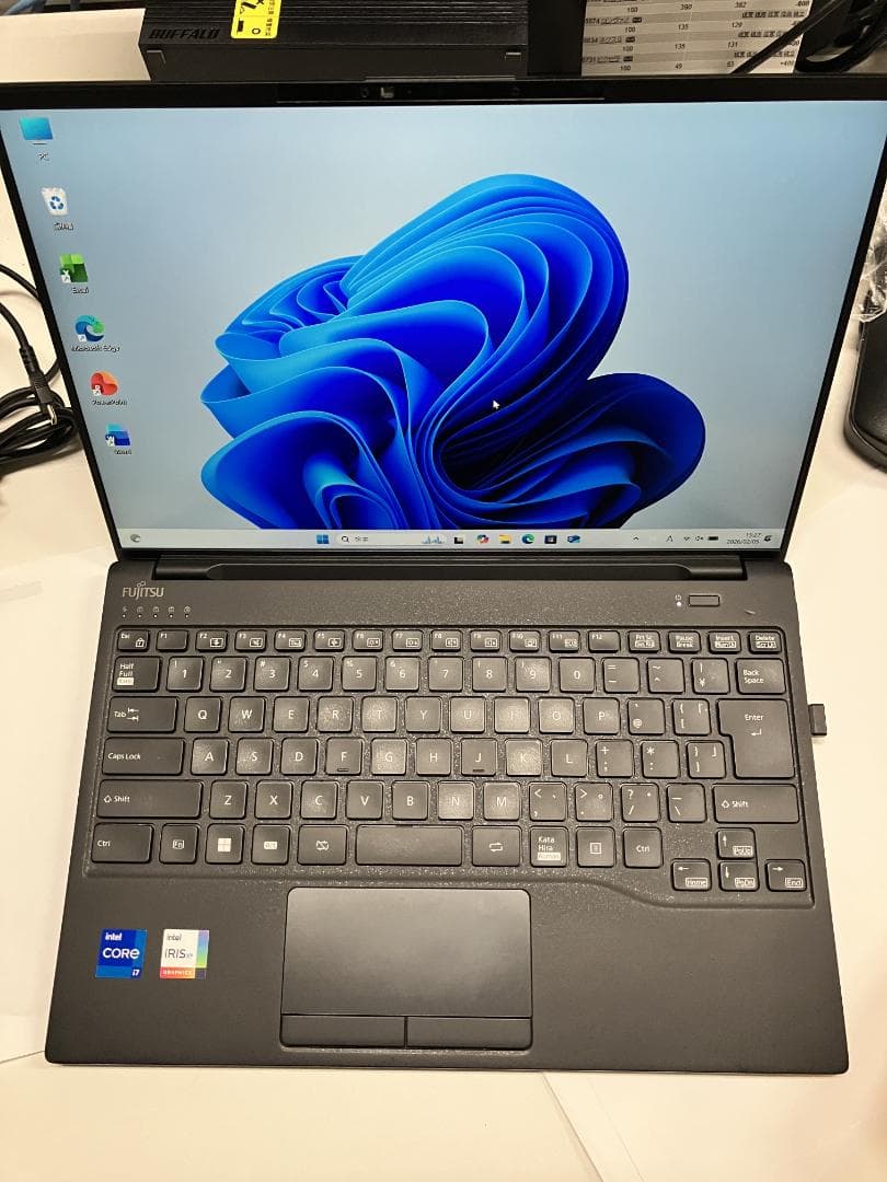富士通 LIFEBOOK Core i7 13世代 超軽量 14インチ