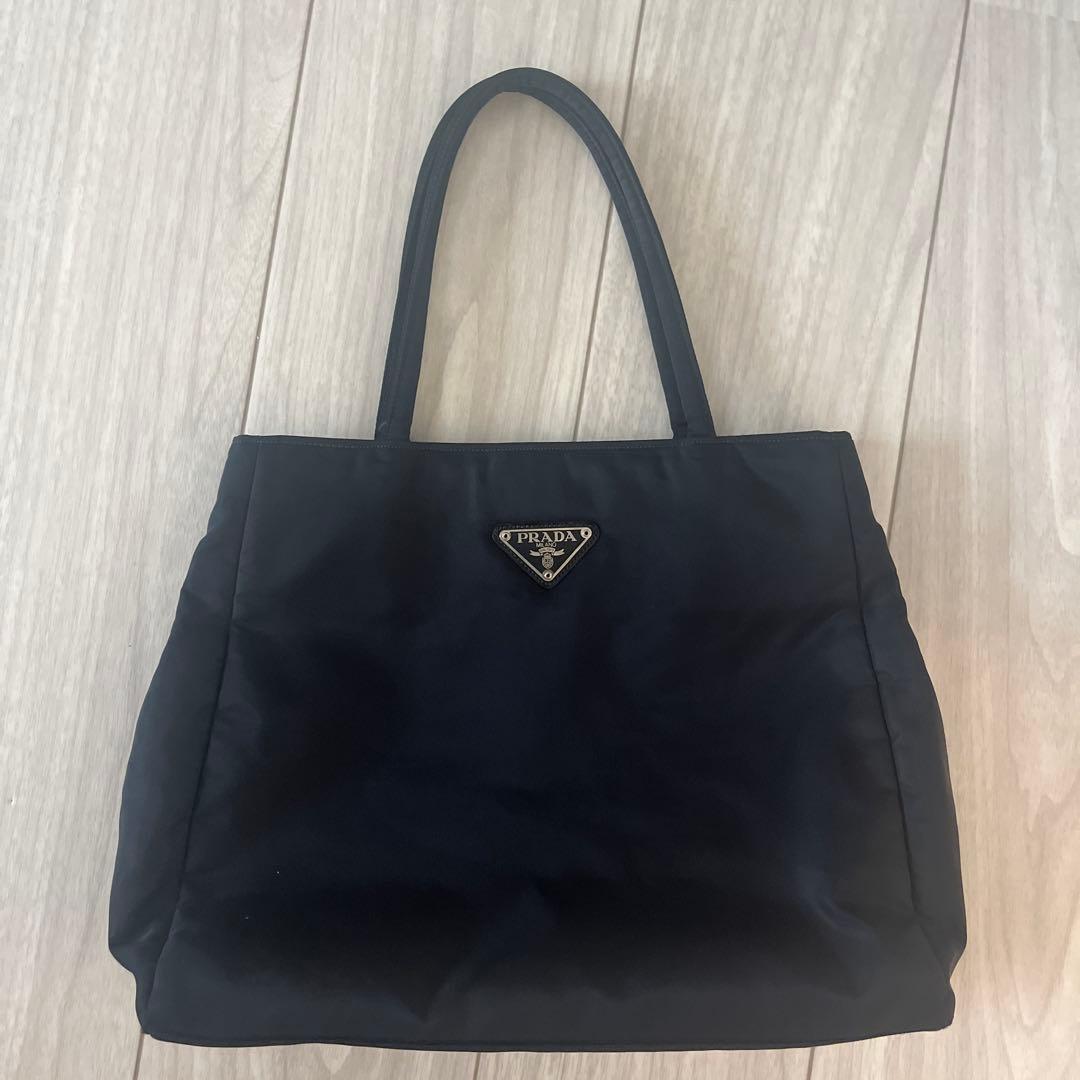 PRADA ブラック トートバッグ