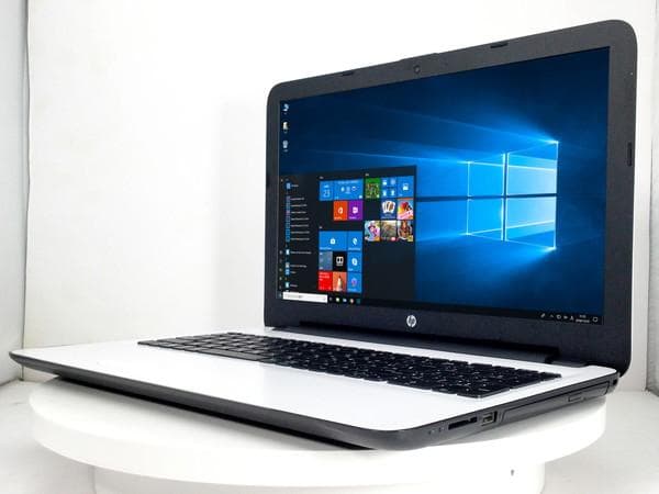 15インチフルHD液晶（1920x1080）搭載 HP 15-ba001AU