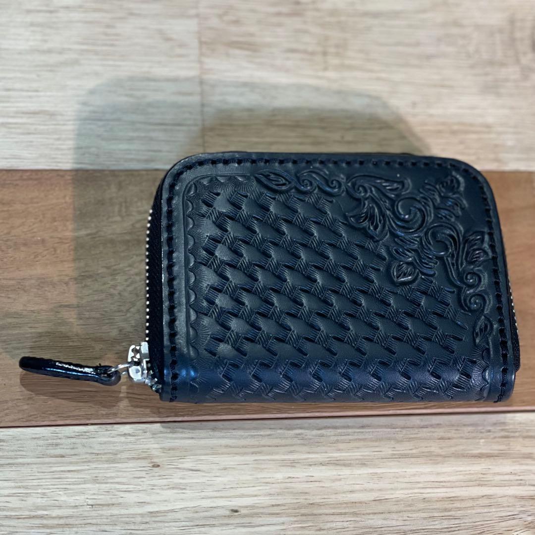 SAAD ラウンドファスナー カービング コンパクト ウォレット ケース