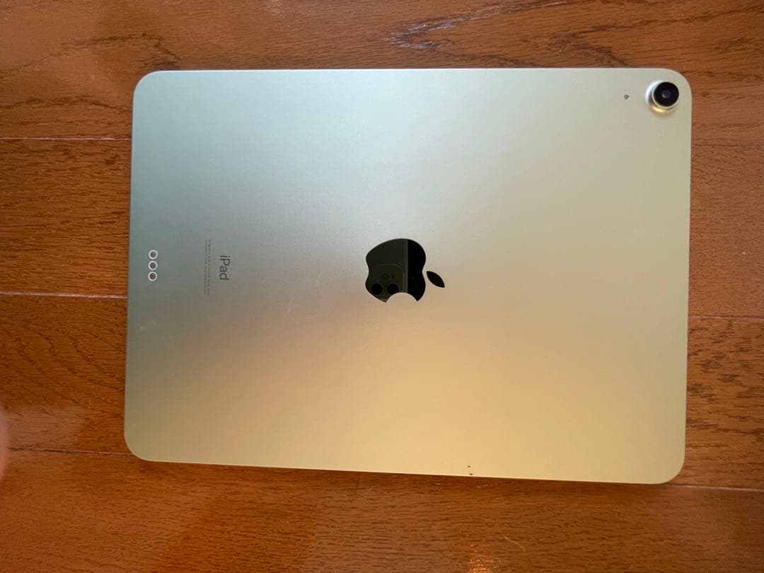 Apple iPad Air (第4世代) 本体　Wifiモデル 64GB
