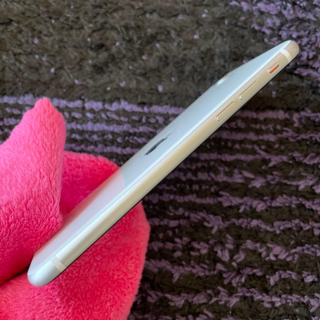 iPhone SE 第2世代　シルバー　64GB