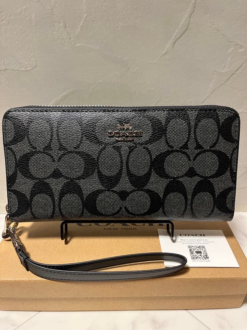 新品未使用☆COACH ブラック シグネチャー長財布