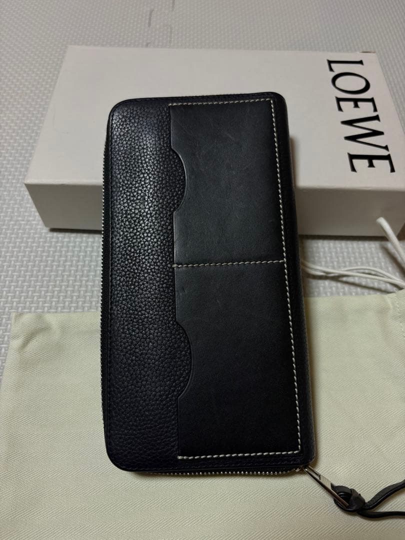 Loewe 長財布