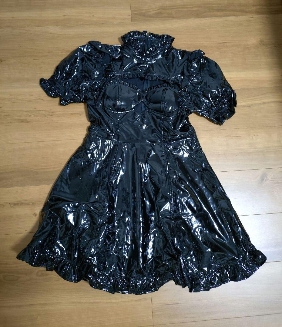 エナメルドレス