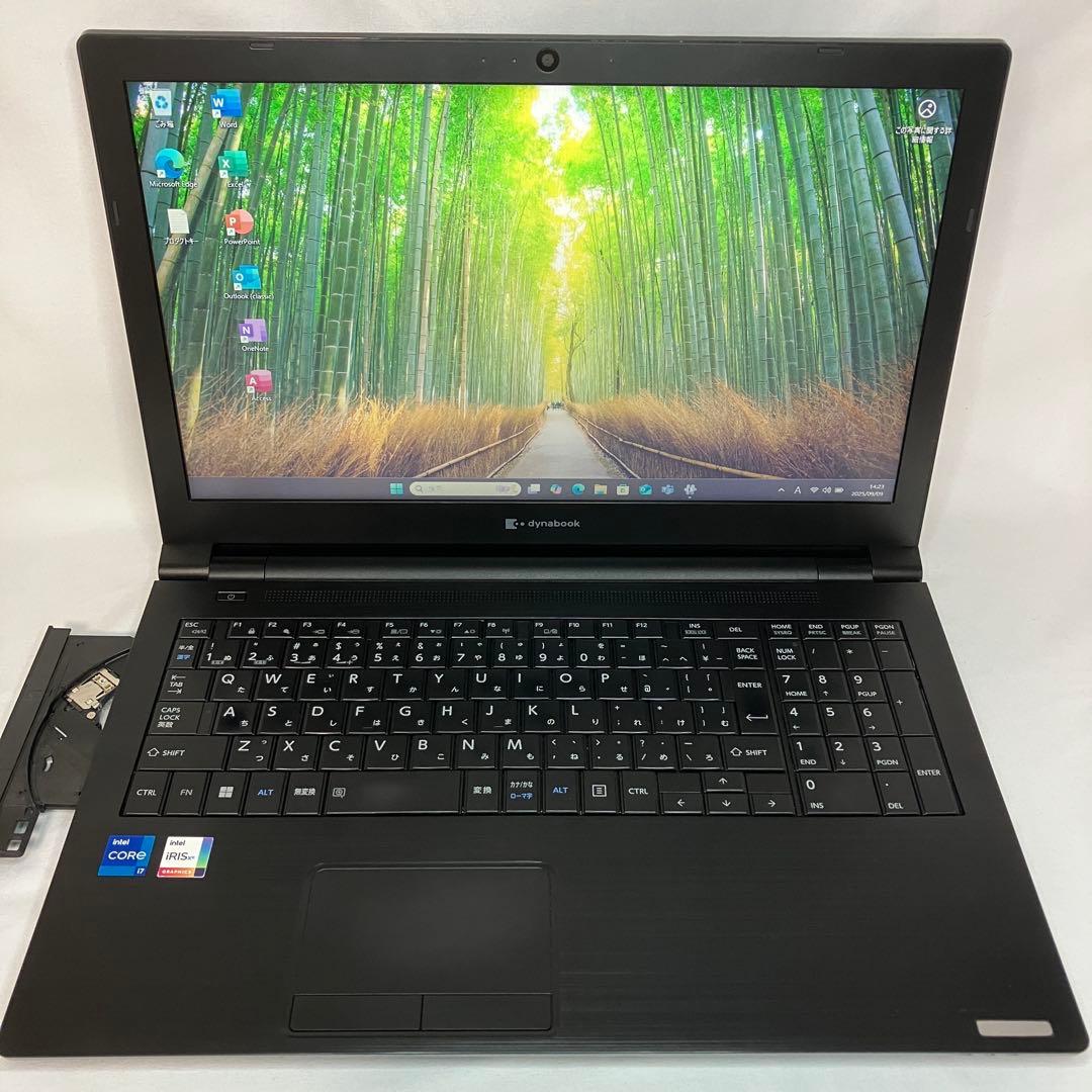 美品 dynabook B65 第11世代 i7 16GB 512GB DVD
