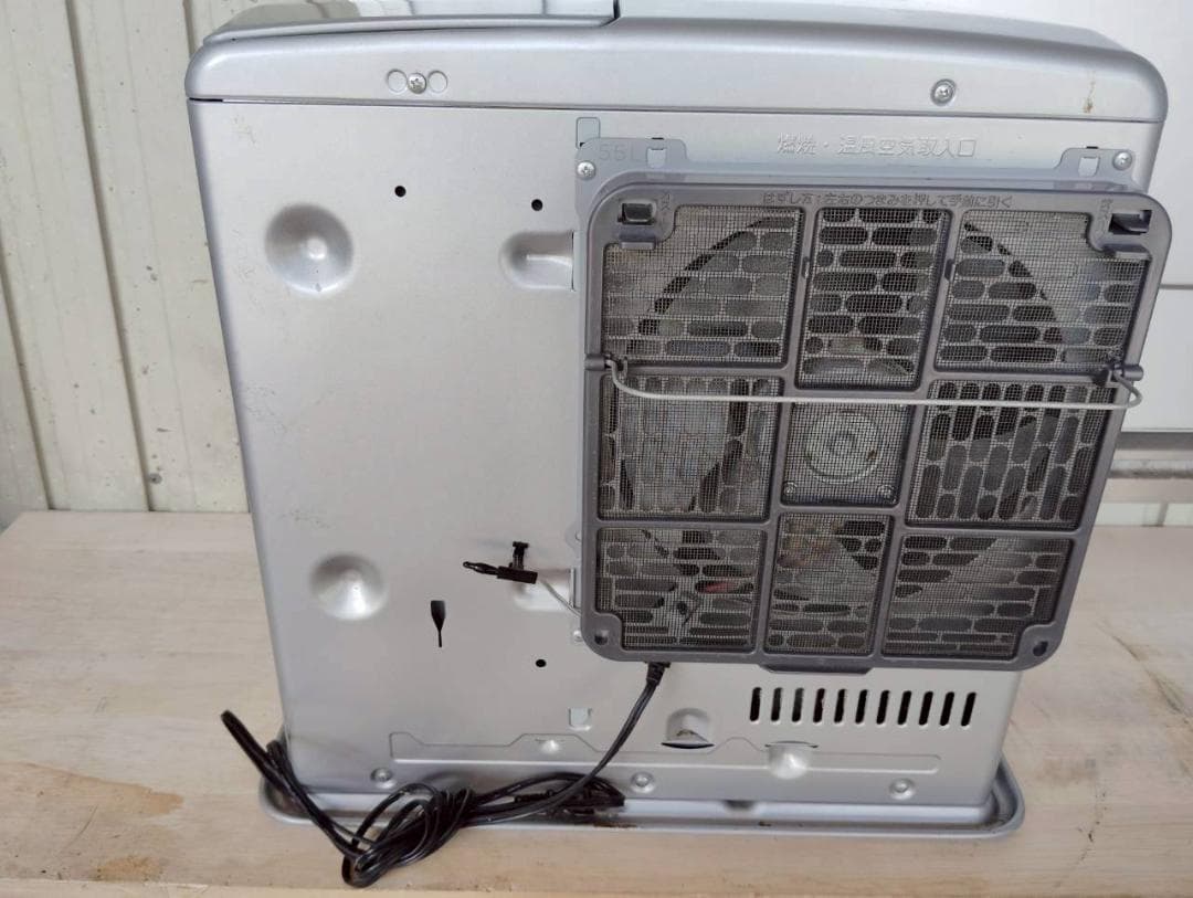 9W ダイニチ FW-5716LE 石油ファンヒーター シルバー 中古品