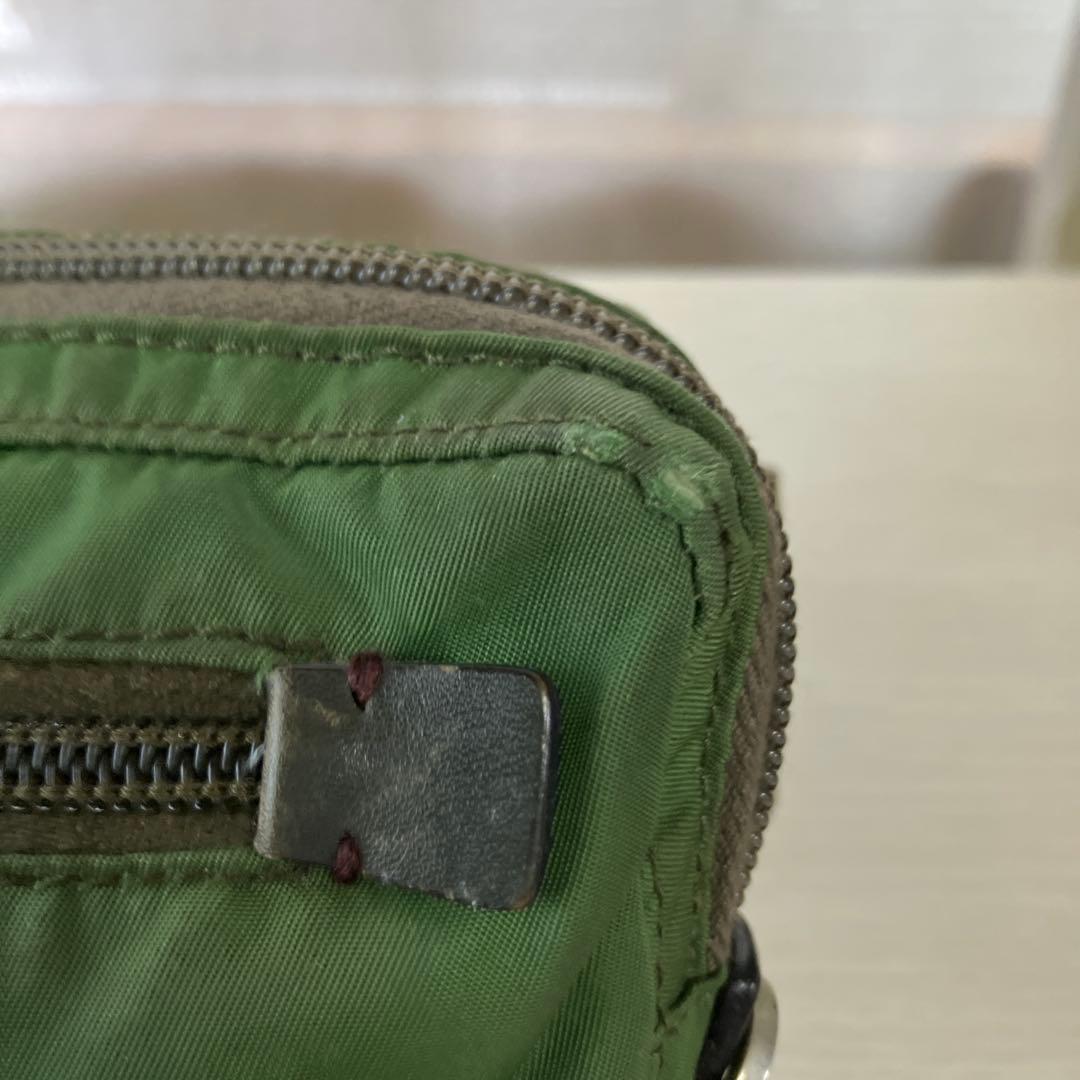 PRADA グリーン ウエストポーチ