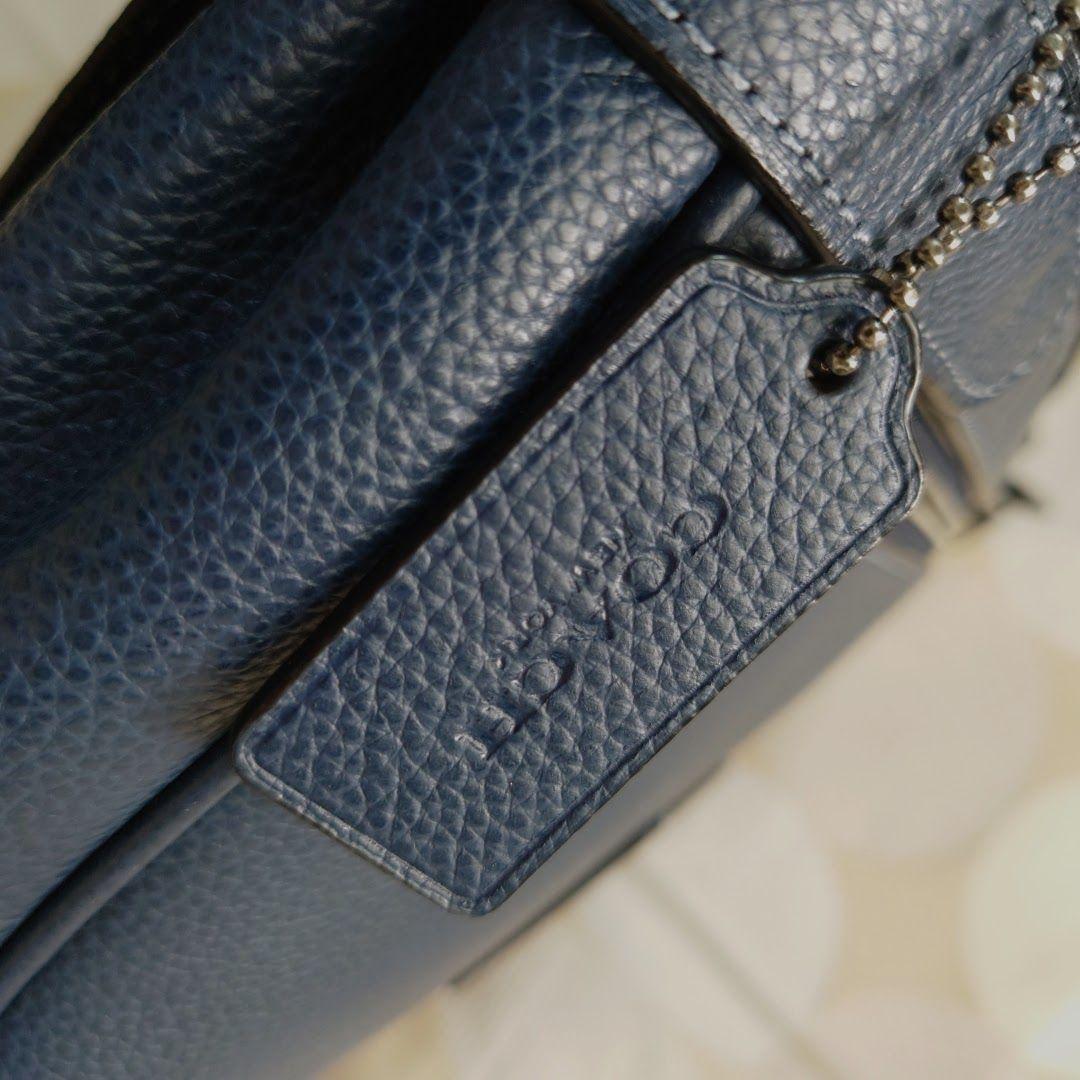 お値下げ致します！COACH　ショルダー　メッセンジャー　斜め掛け　F30623