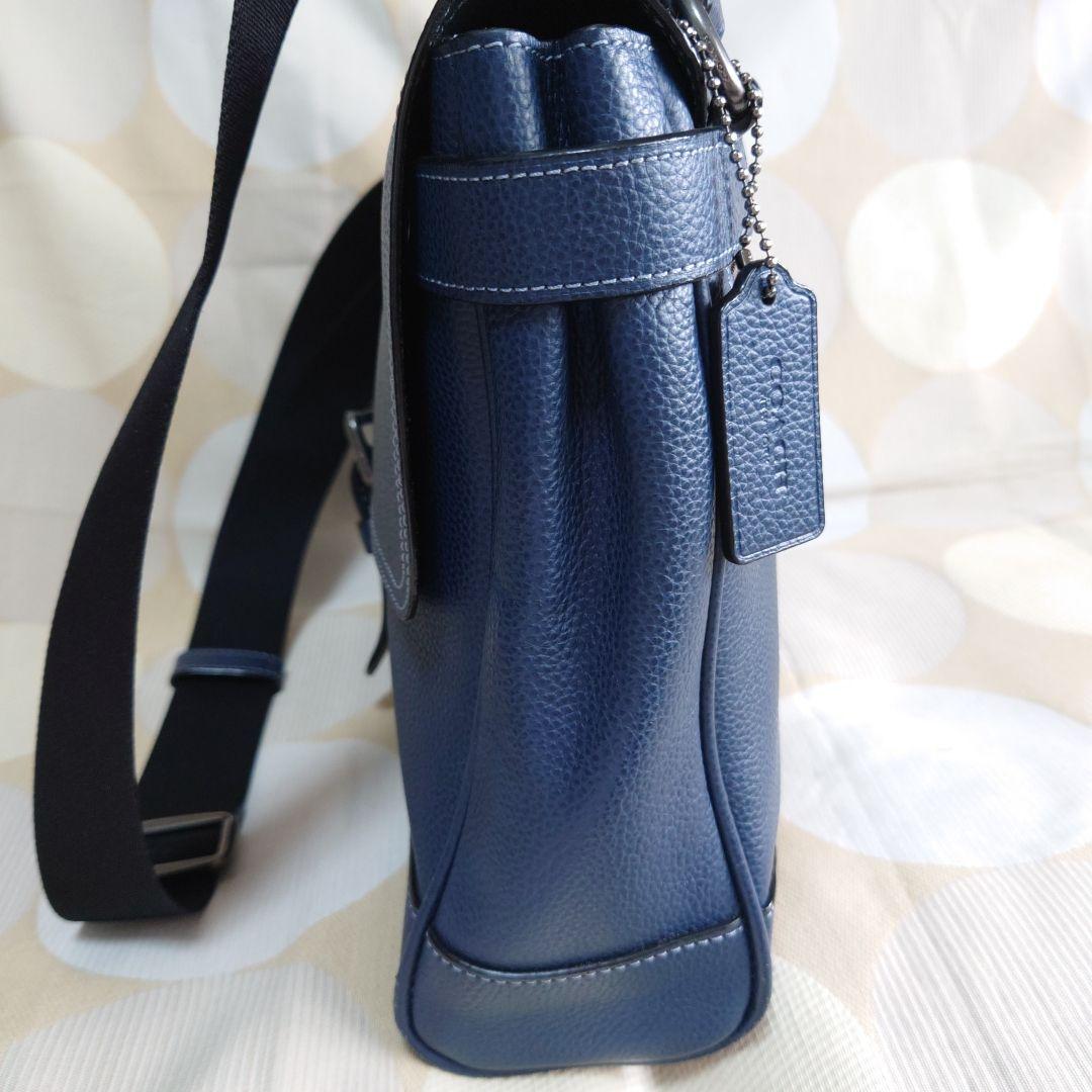 お値下げ致します！COACH　ショルダー　メッセンジャー　斜め掛け　F30623