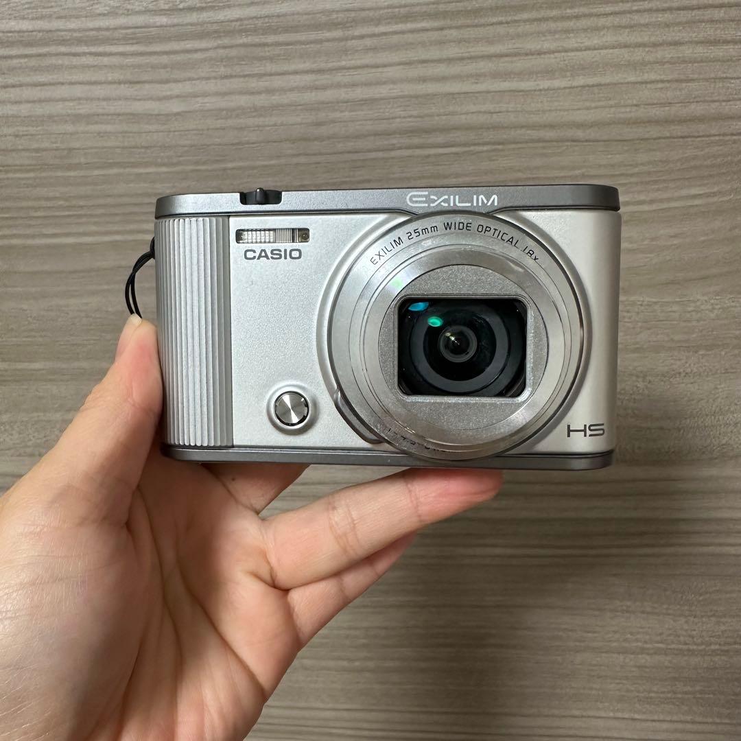 EXILIM EX-ZR1700 カシオ CASIO 自撮り　デジカメ