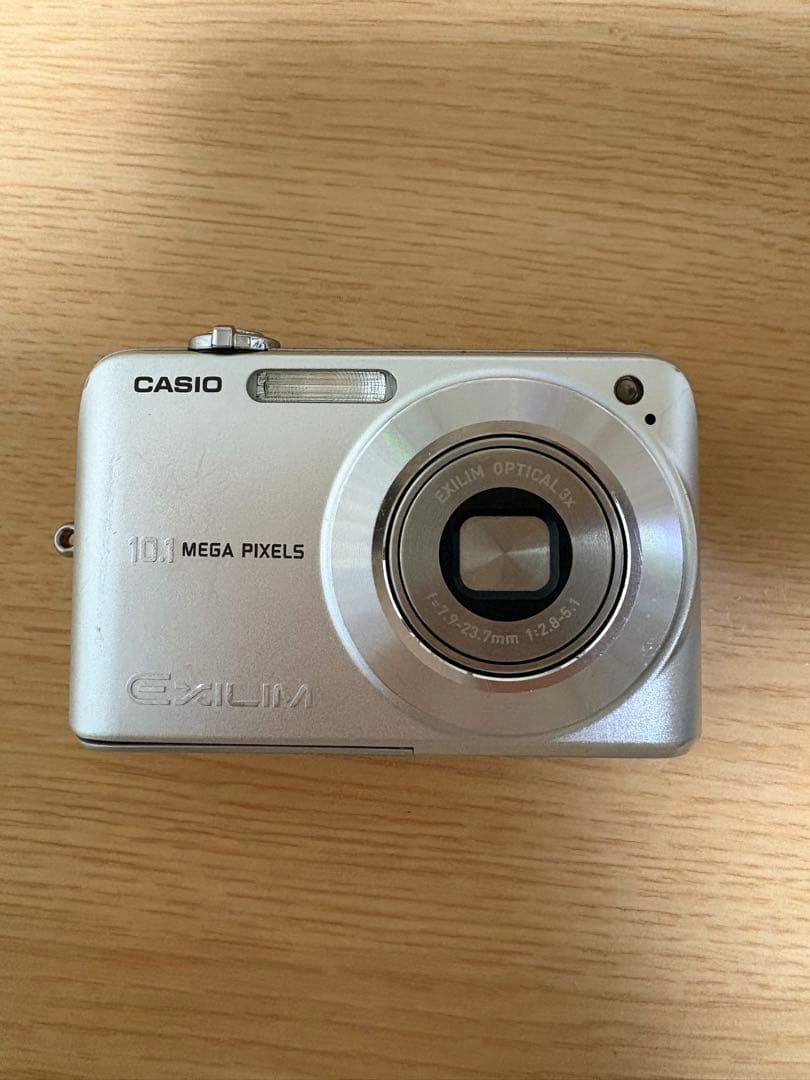 【ぼん】 CASIO EXILIM 10.1メガピクセル デジタルカメラ