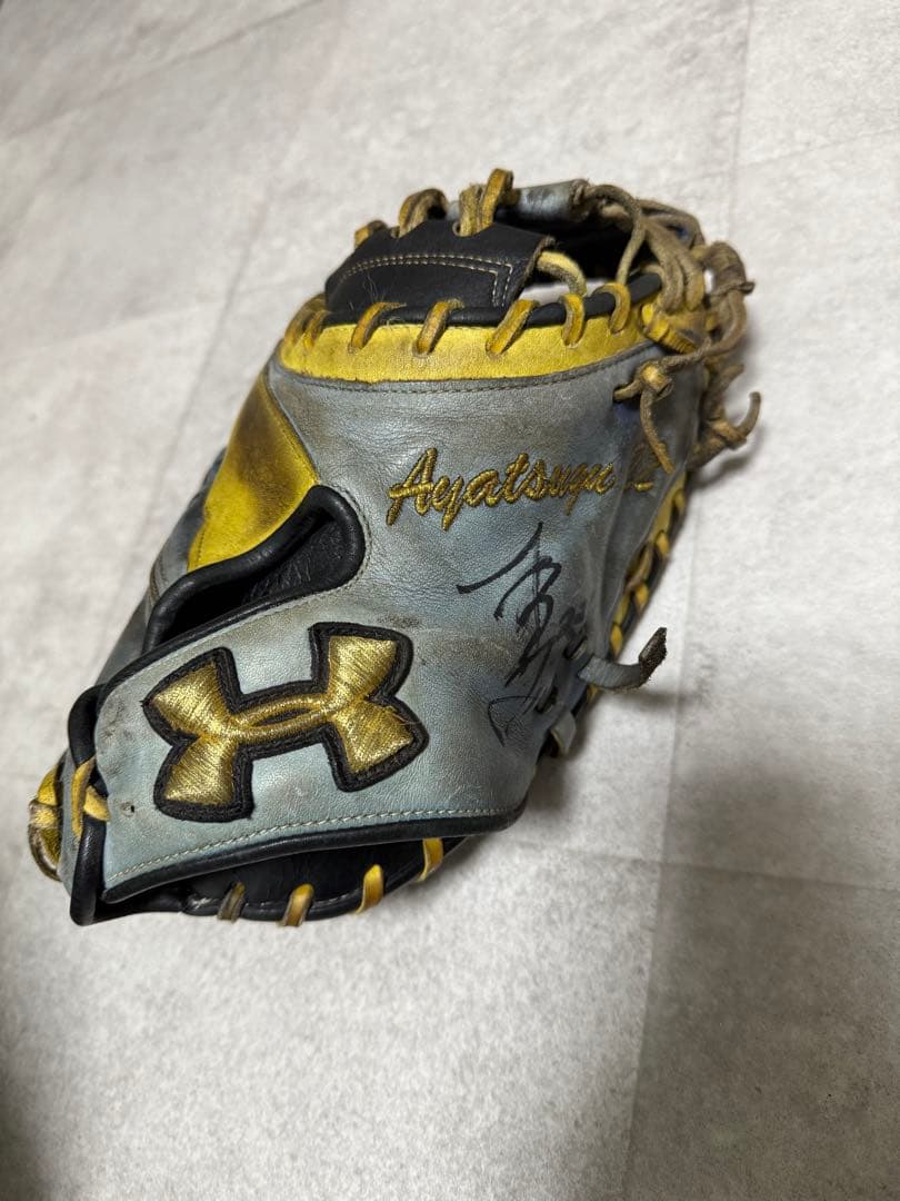 Y*T様 【これ以上下げる予定はありません。】プロ野球　実使用　キャッチャーミッ
