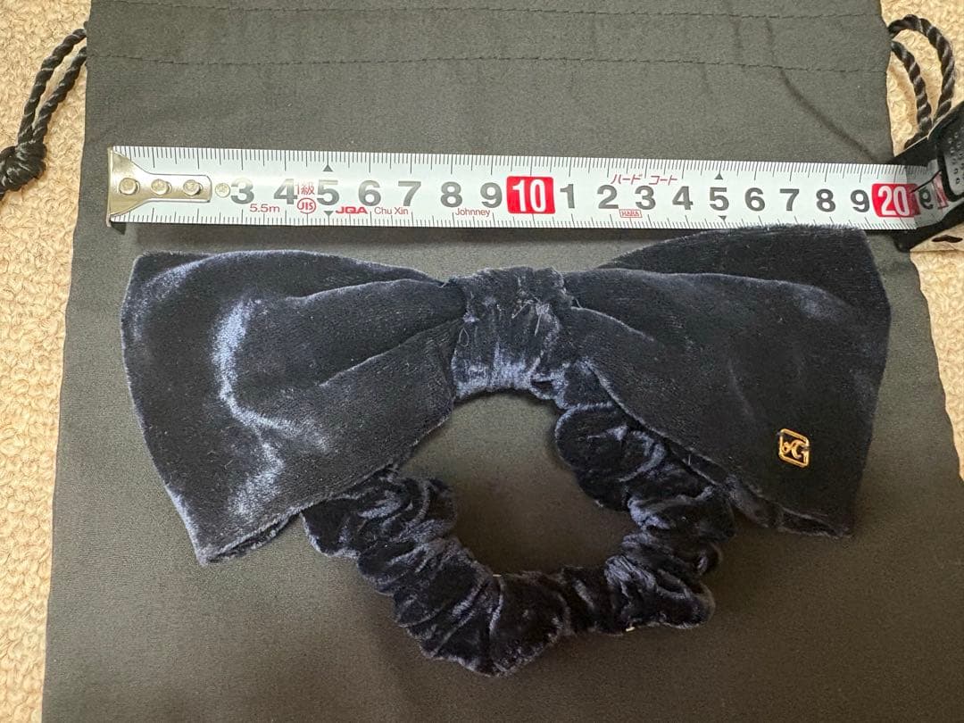 acca リボン ベロア シュシュ ポニー ネイビー