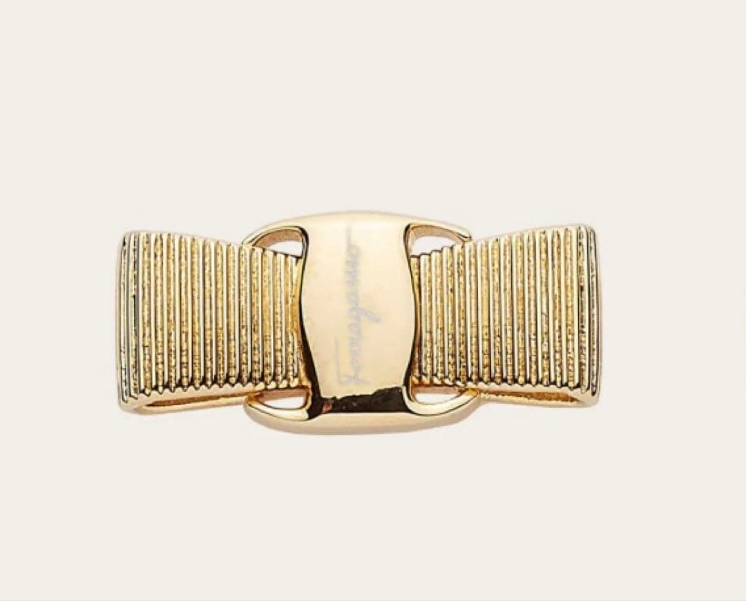 Ferragamo ピアス(片方)