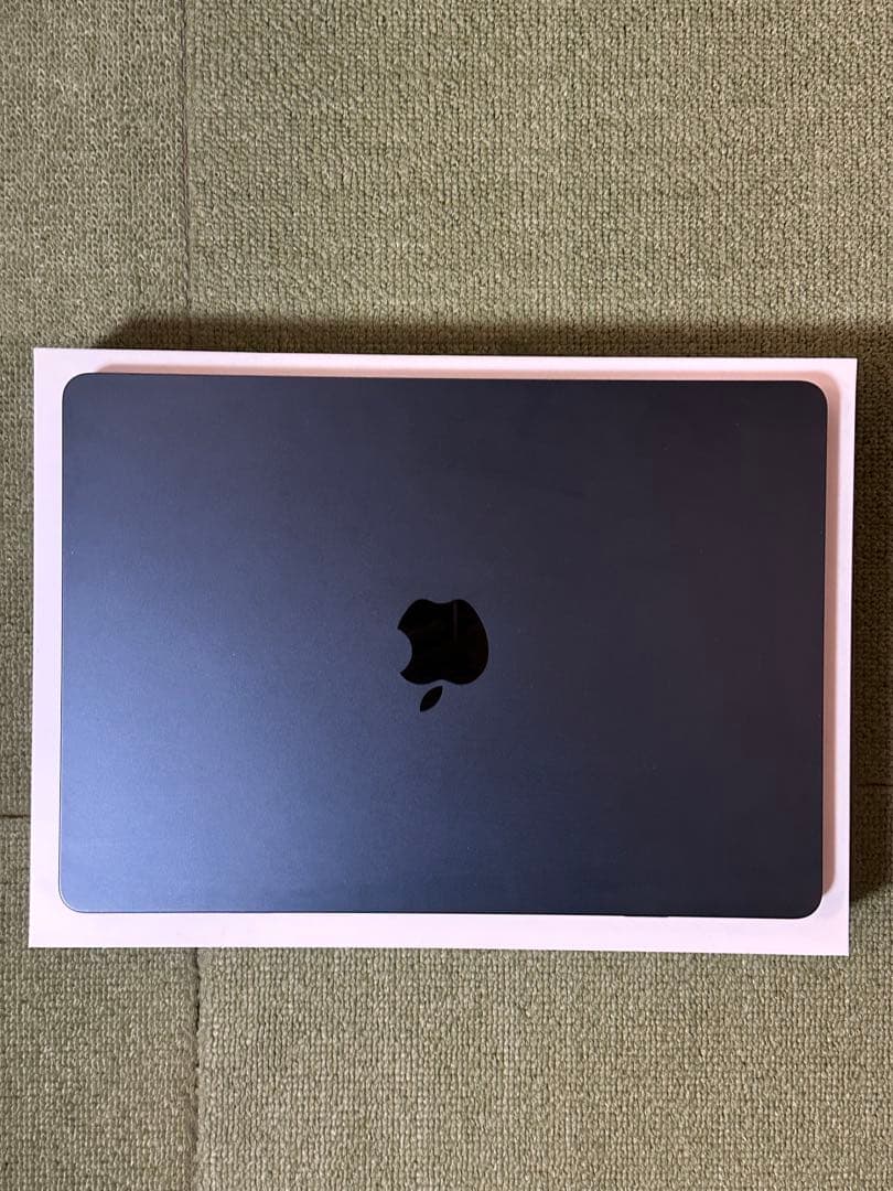 【超美品】早い者勝ちMacBook Air M2 8GB/512GB