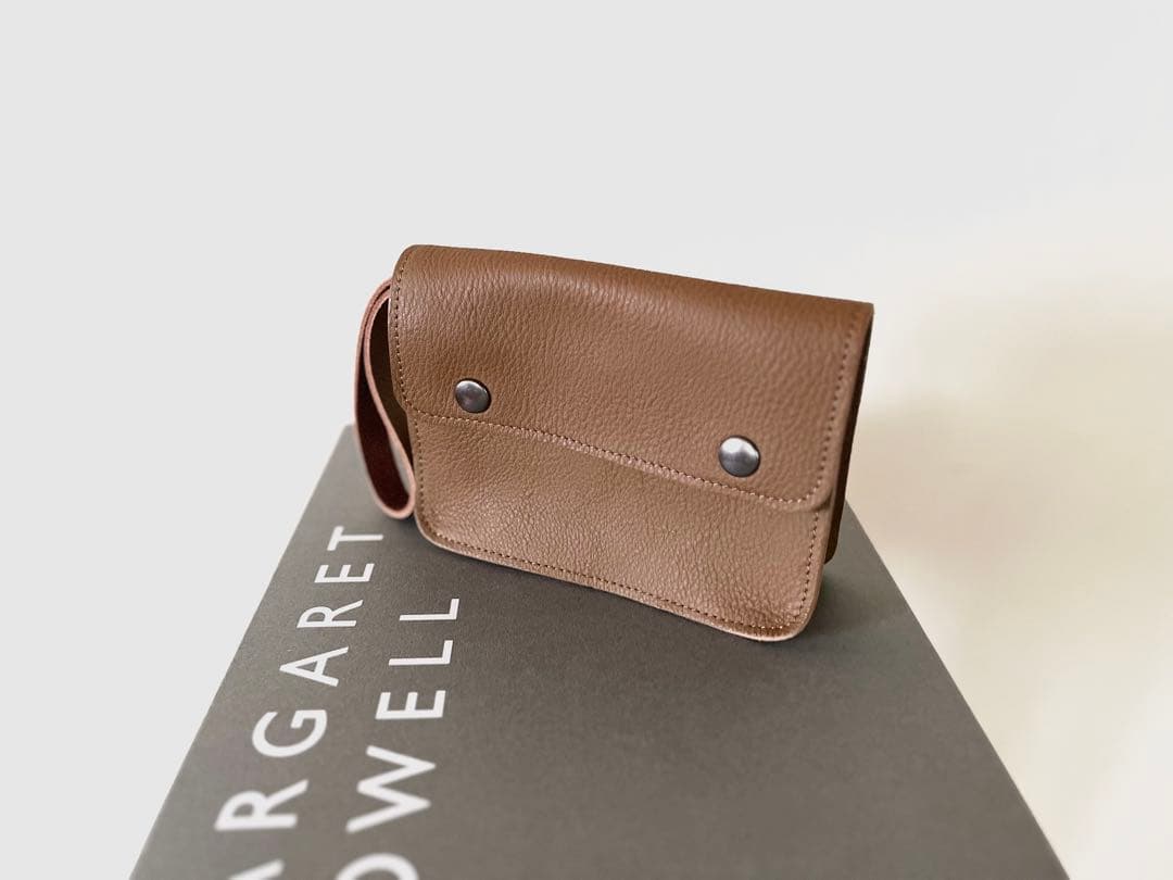 2024 代官山店限定 マーガレットハウエルレザーショルダーバッグ 2.4万