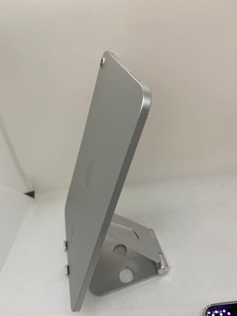 ジャンク品iPad Gen 第10世代 64GB シルバー