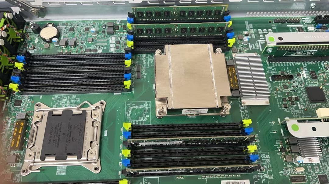 PRIMERGY RX200 S8 【PYR208R2N】 動作確認済み