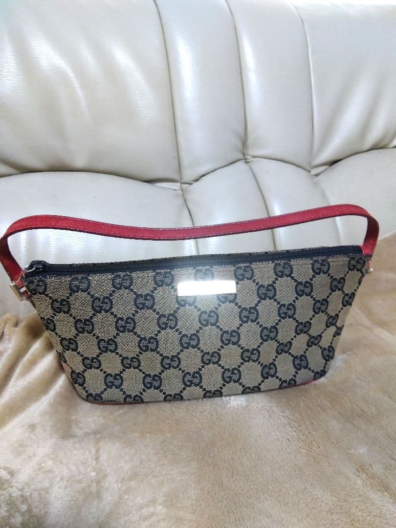 GUCCI グッチGG柄アクセサリーポーチ