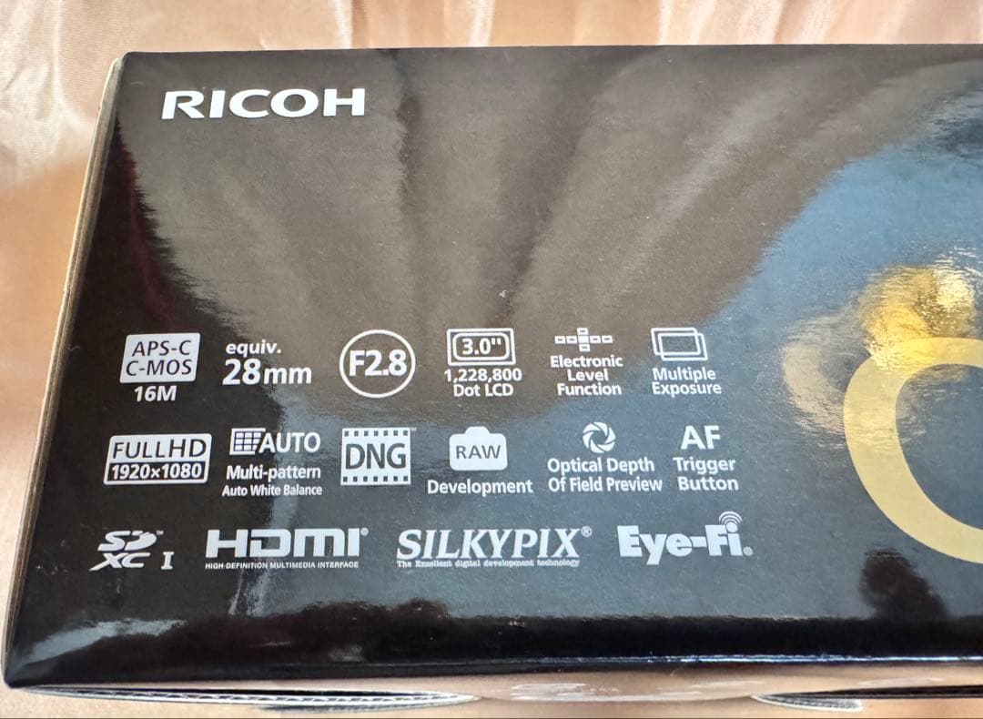 P*n様 RICOH GR コンパクトデジタルカメラ　初代