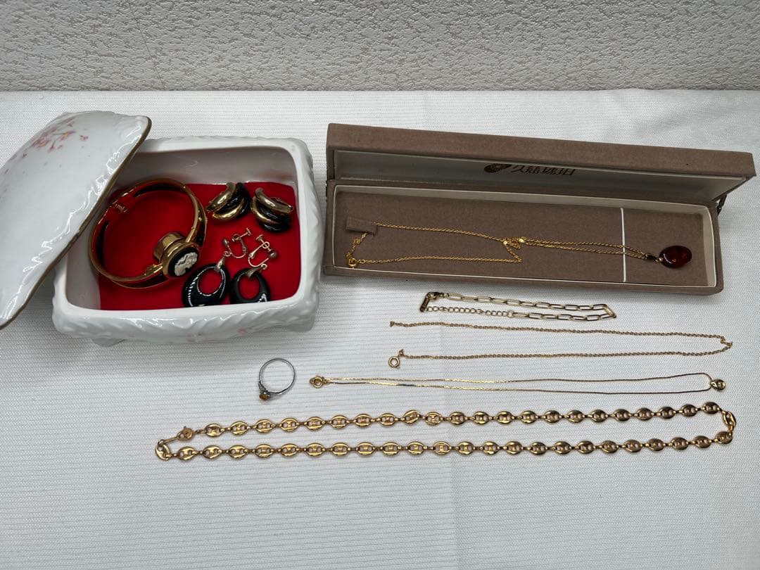 遺品整理品　アクセサリー　ジュエリーセット