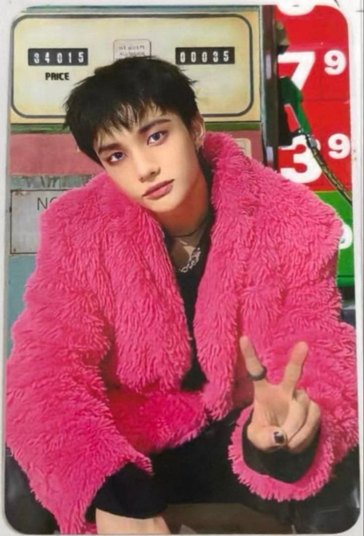 韓国　straykids ポップアップ スタンプイベント QR ヒョンジントレカ