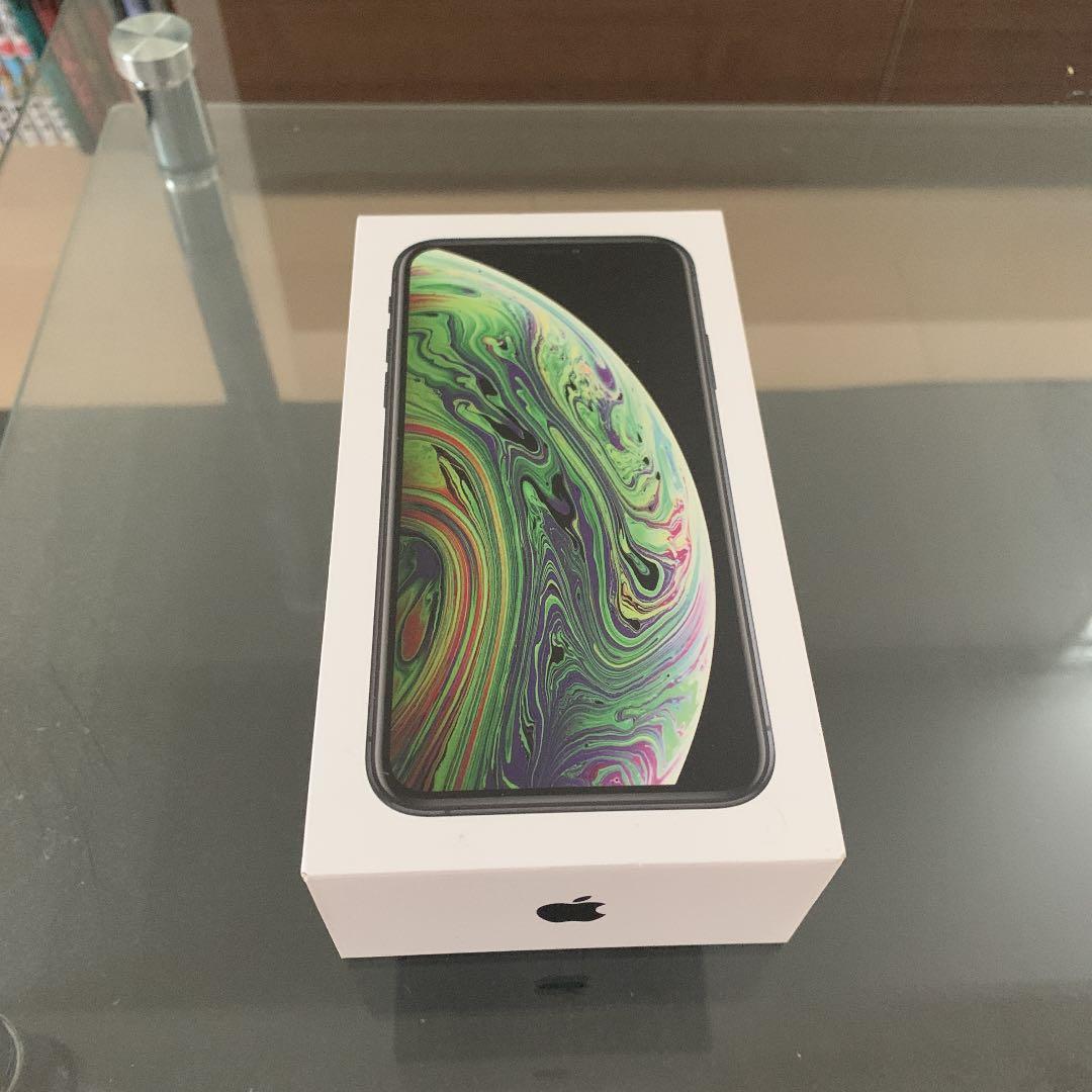 スマートフォン本体 iPhone Xs Silver 64 GB au
