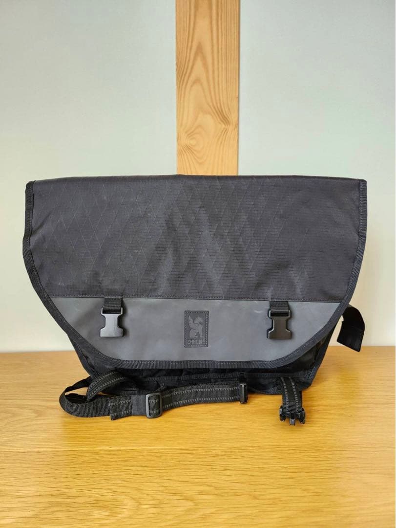 CHROME メッセンジャーバッグ ブラック　美品　15L
