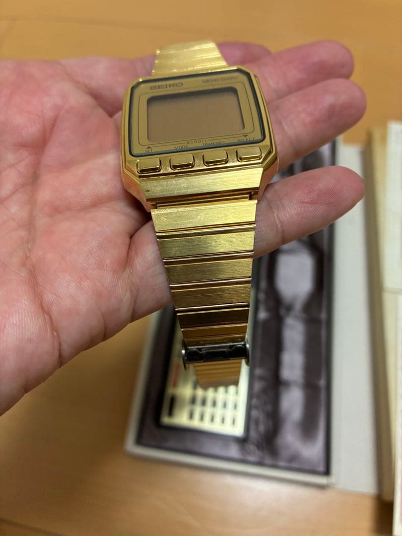 SEIKO UW02-0010 メモダイアリー ゴールド デジタル クオーツ