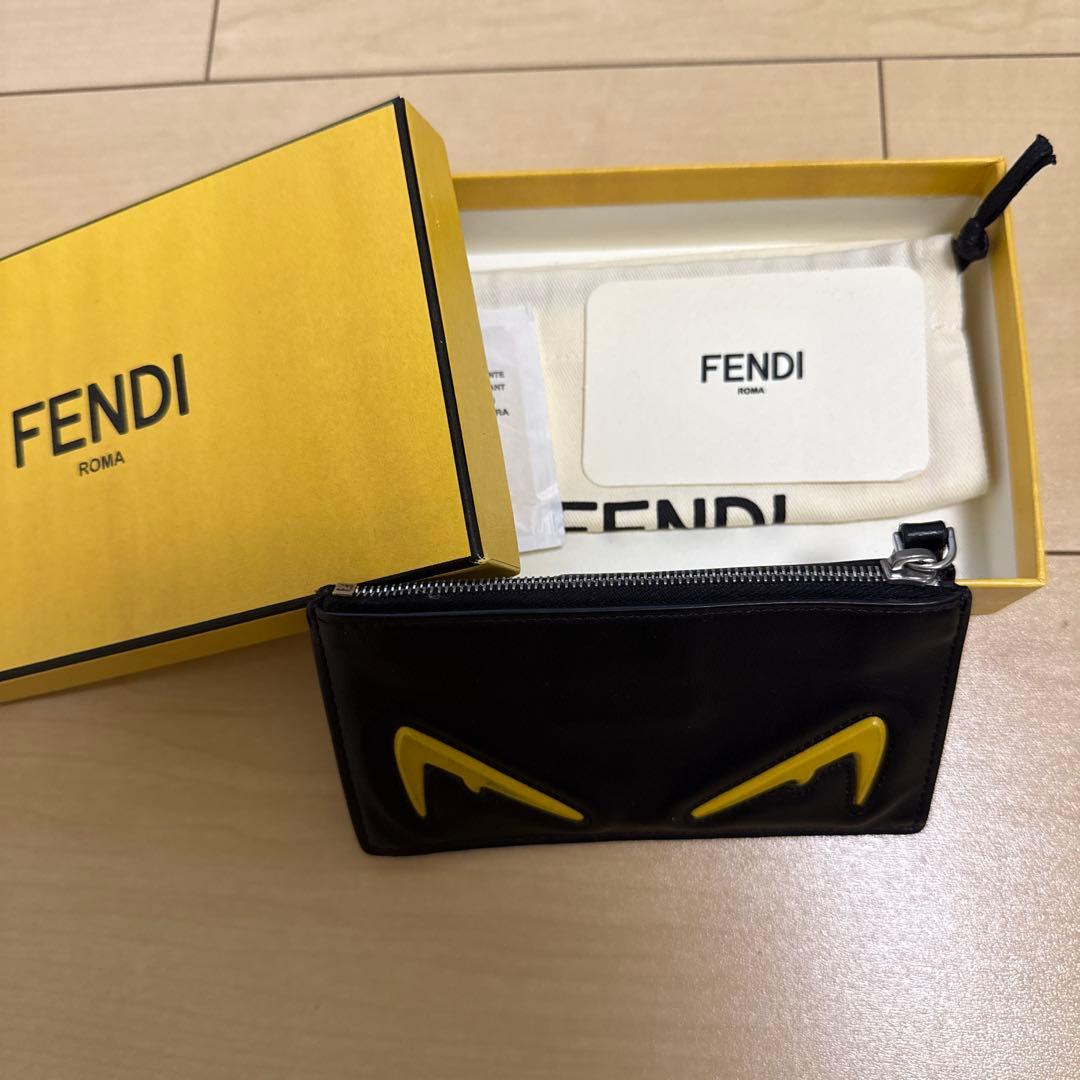 FENDI ケース　ブラック/イエロー