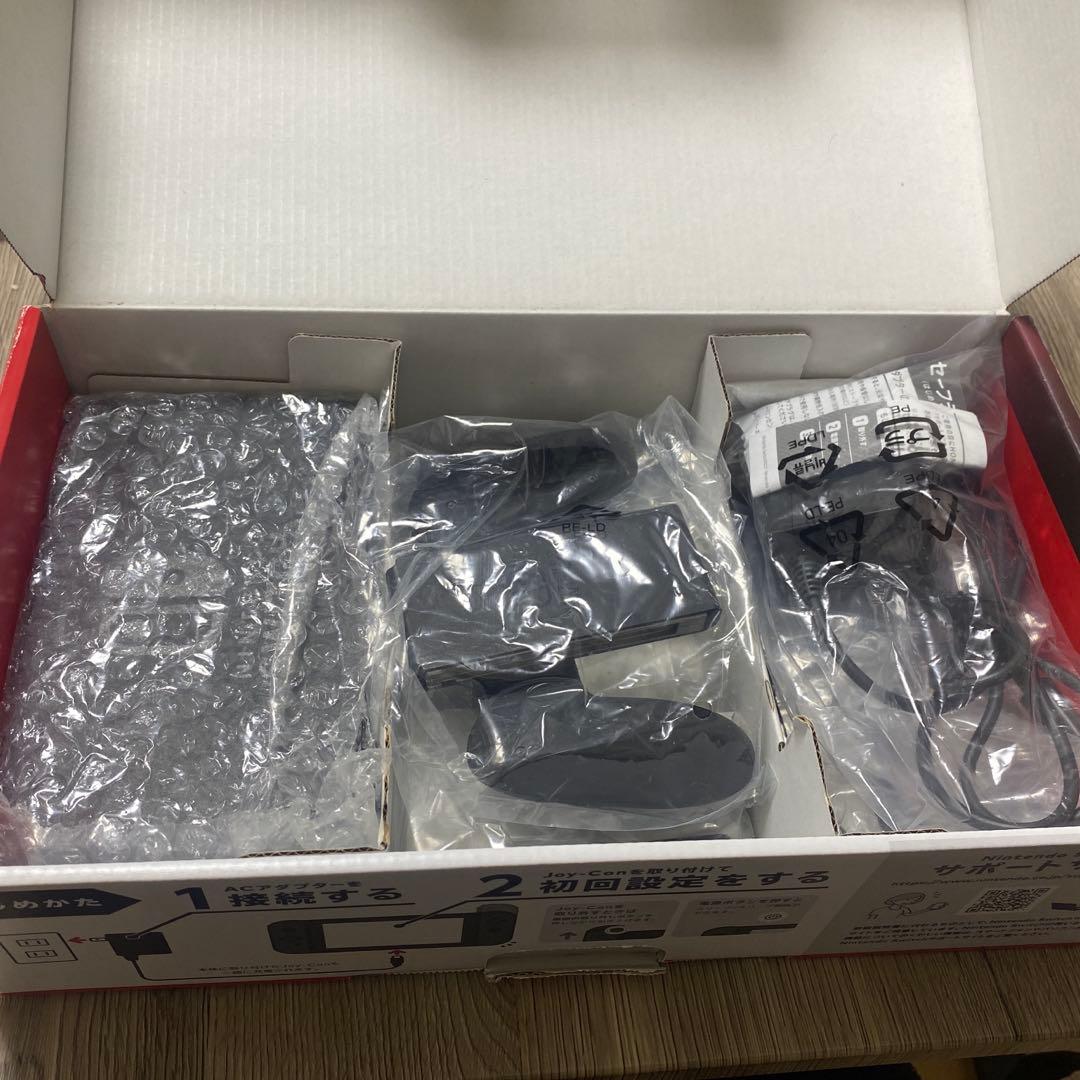 Switch Nintendo Switch初期化済　コントローラー　ケース付き