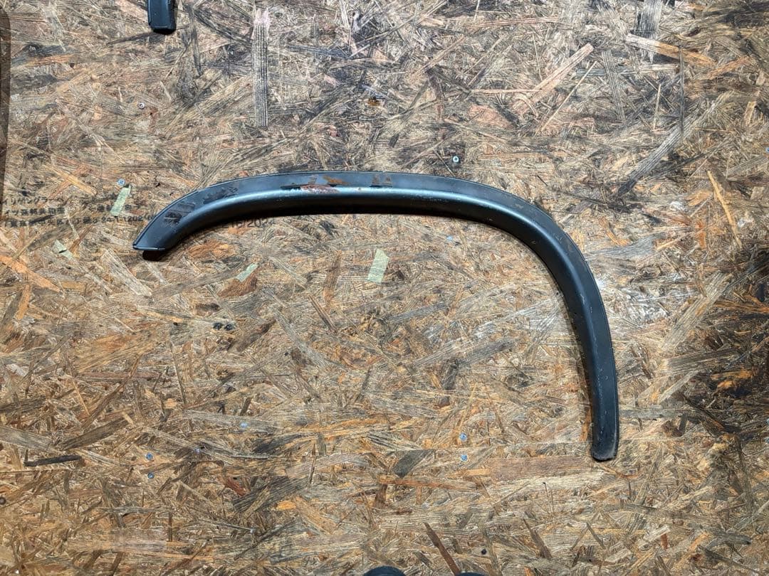 ハイラックス　ホットカンパニー　オーバーフェンダー