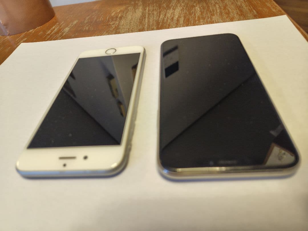 iPhone 6s シルバー & iPhone 10 ホワイト セット