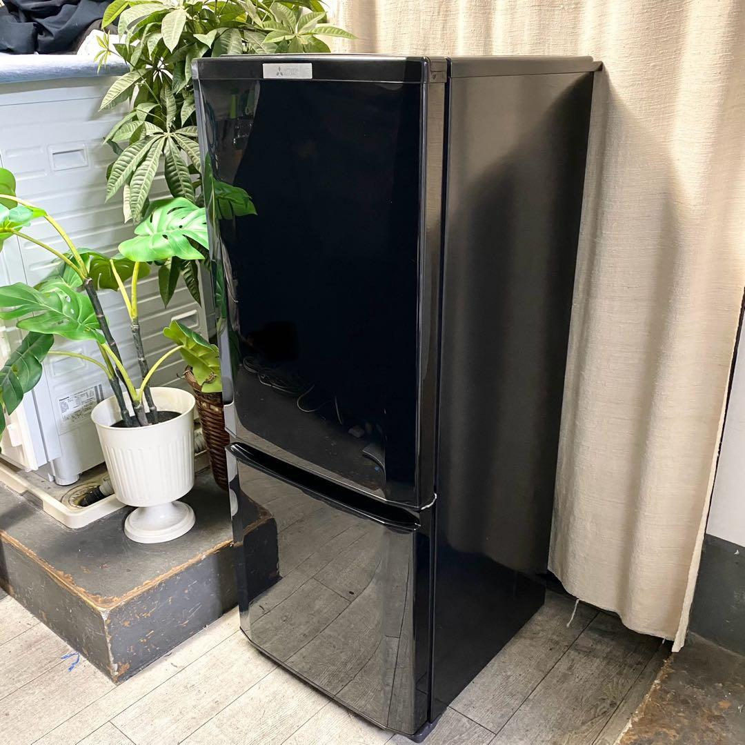 ちょっとだけ大きい146L！一人暮らしに！ 2ドア冷凍冷蔵庫