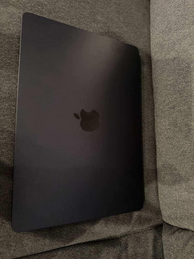 MacBook Air M4 13インチ ミッドナイト　16GB 256GB