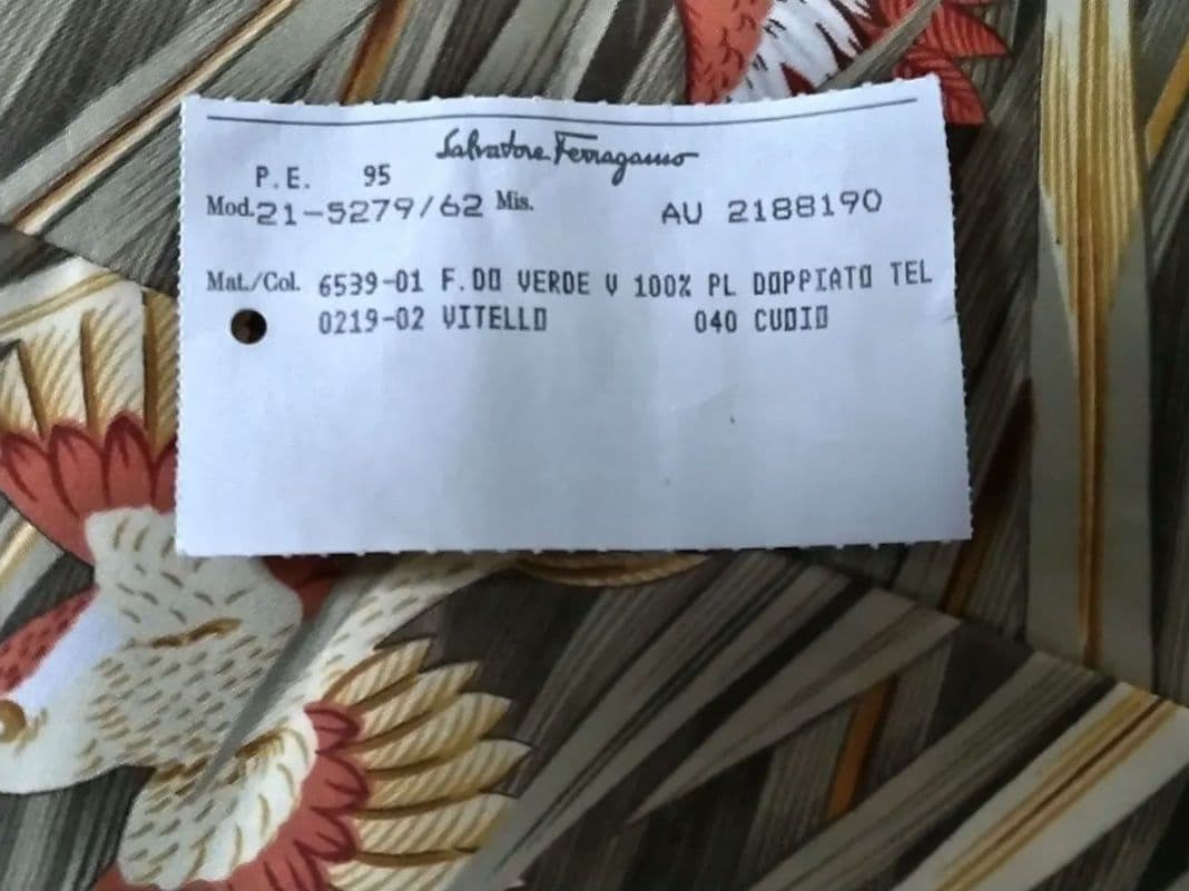 フェラガモ　ボストンバック