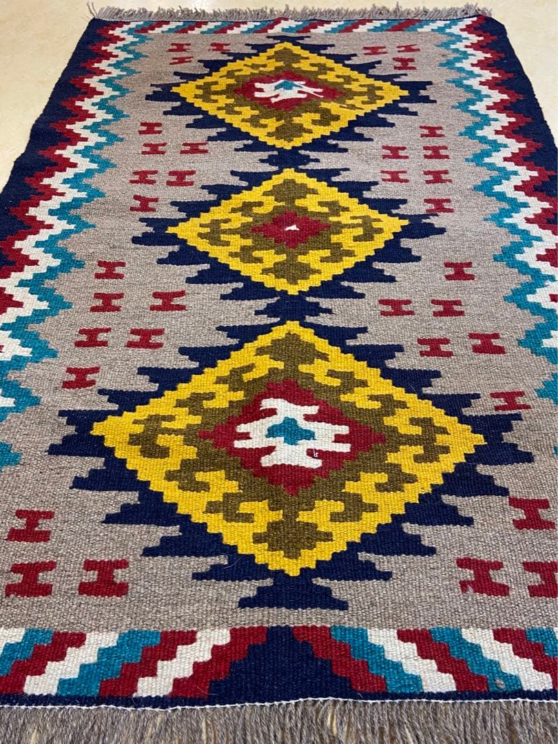 ペルシャキリム　シラーズ産　カシュカイ族　ウール100% 手織り　トライバルラグ