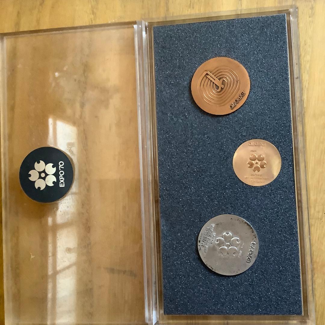 EXP'70記念硬貨3枚とモスクワオリンピック公式記念メダル