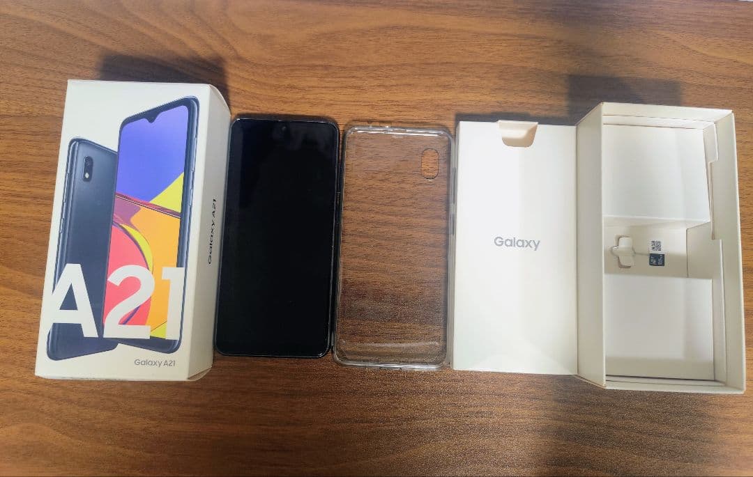 Galaxy A21 SCV49 ブラック SIMフリー