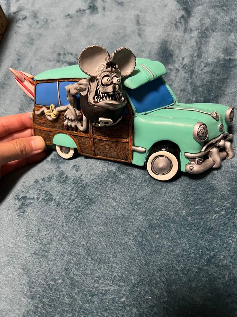 RATFINK壁掛けオブジェ