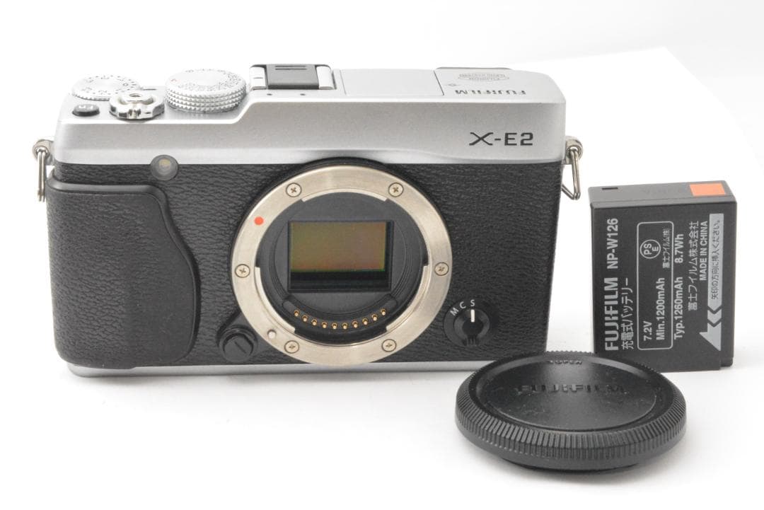 ■美品■フジフィルム　FUJIFILM X-E2 ボディ