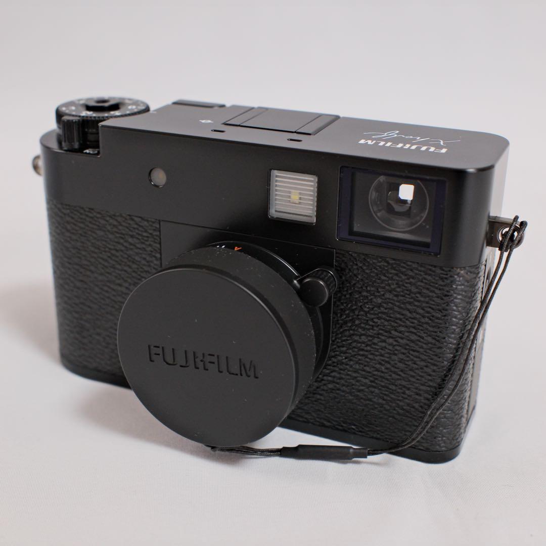 FUJIFILM 富士フィルム　X half （X-HF1）