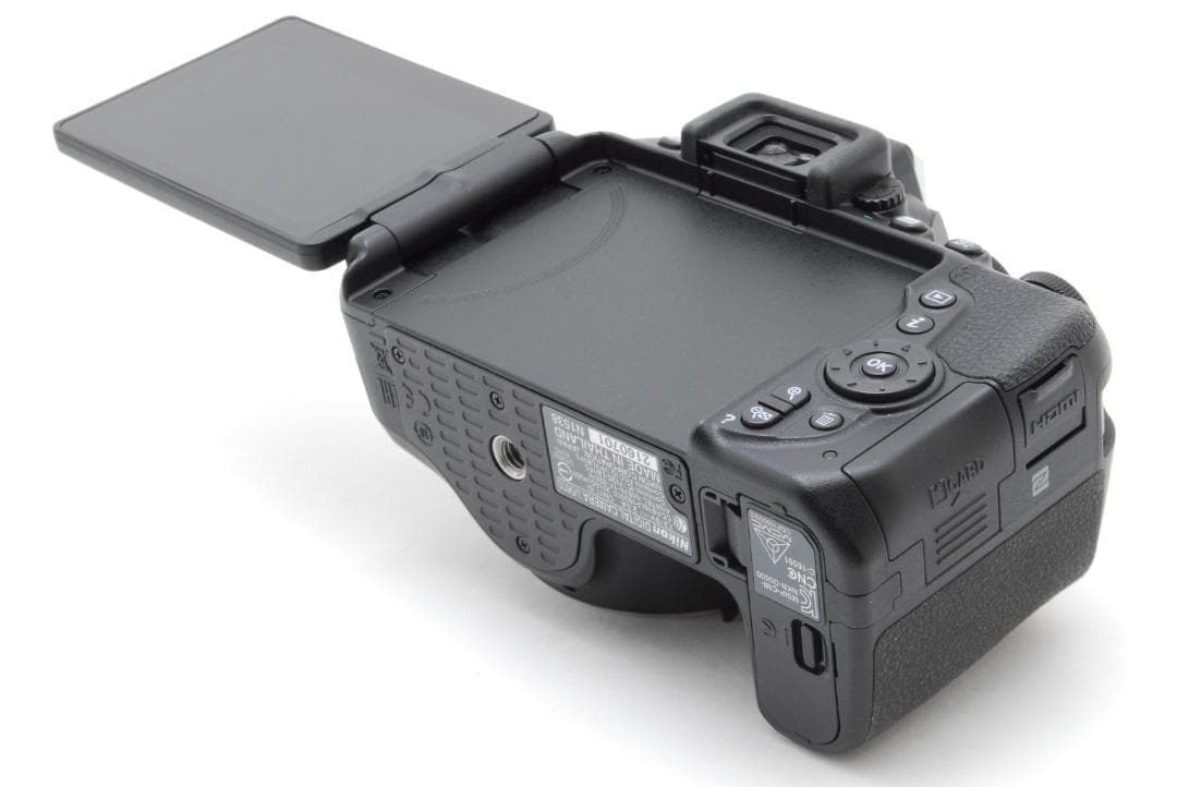 【ほぼ新品 元箱付き】 ニコン NIKON D5600 ダブルレンズキット