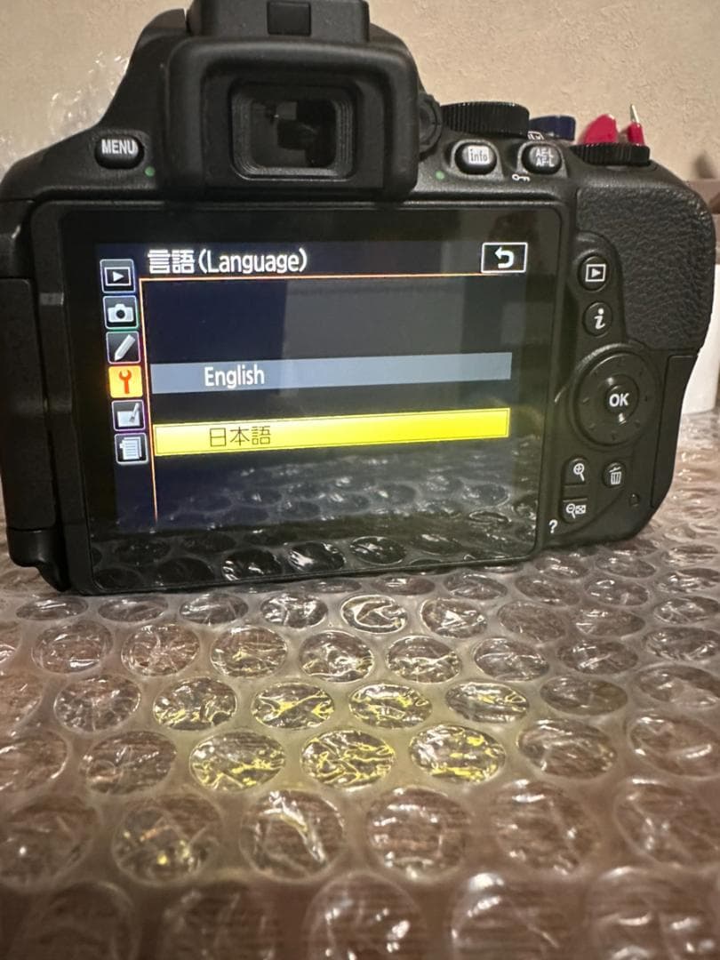 【ほぼ新品 元箱付き】 ニコン NIKON D5600 ダブルレンズキット