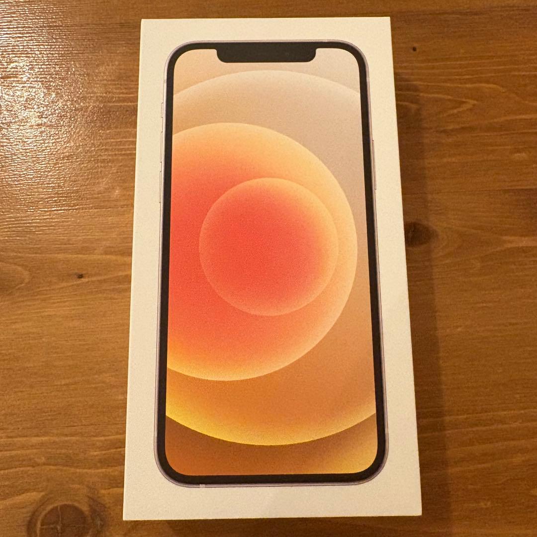 【限定値下げ】iPhone12 128GB ホワイト 初期化済み 最大容量82%